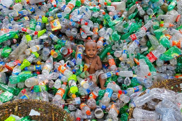 Photograph K M Asad Recycling Centre on One Eyeland